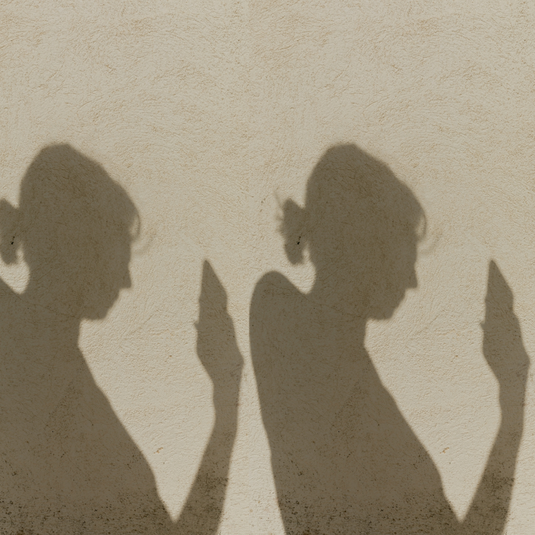 Phone vs. Pen: a zero-sum game?