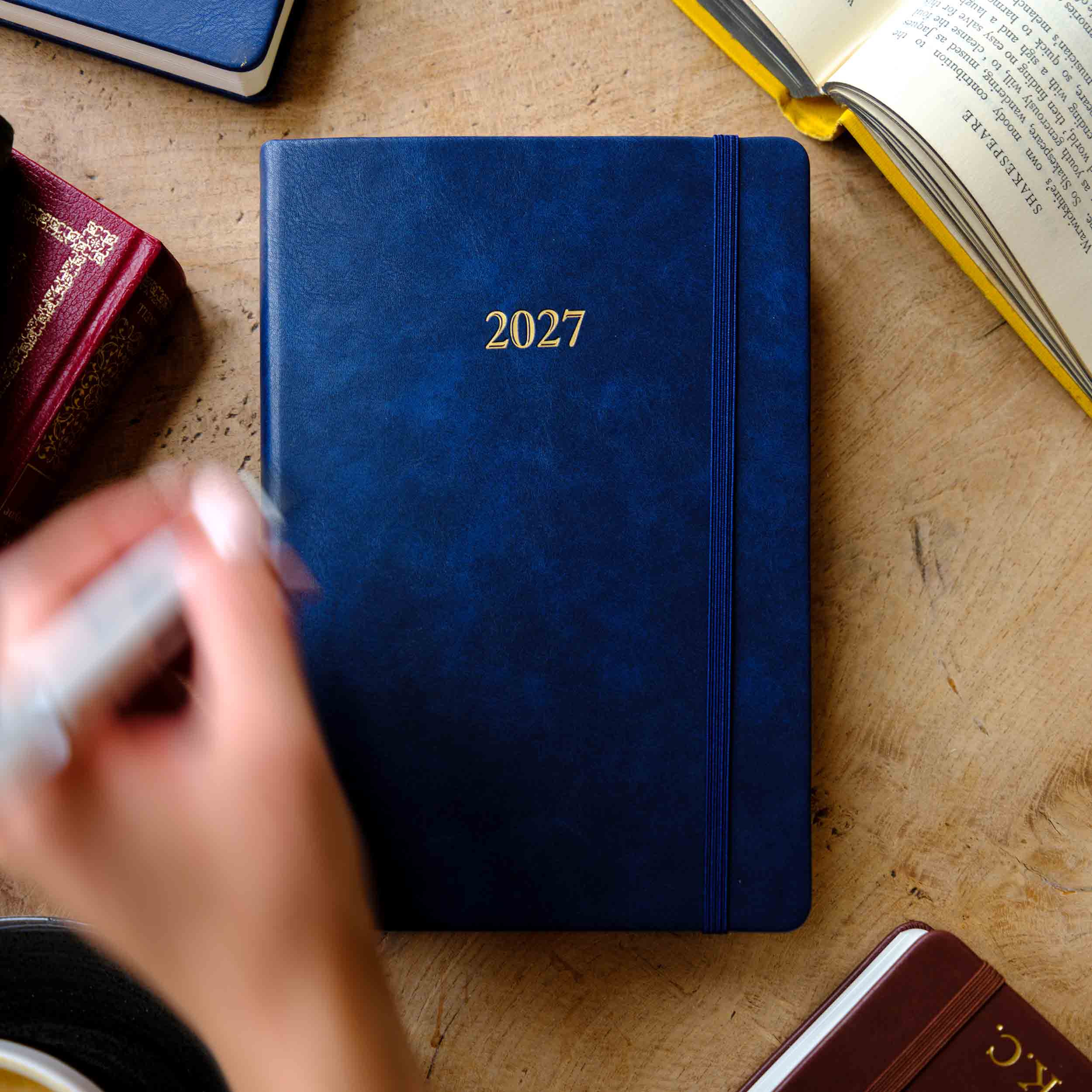 The Executive Journal – 2027 Edition – with US Public Holidays